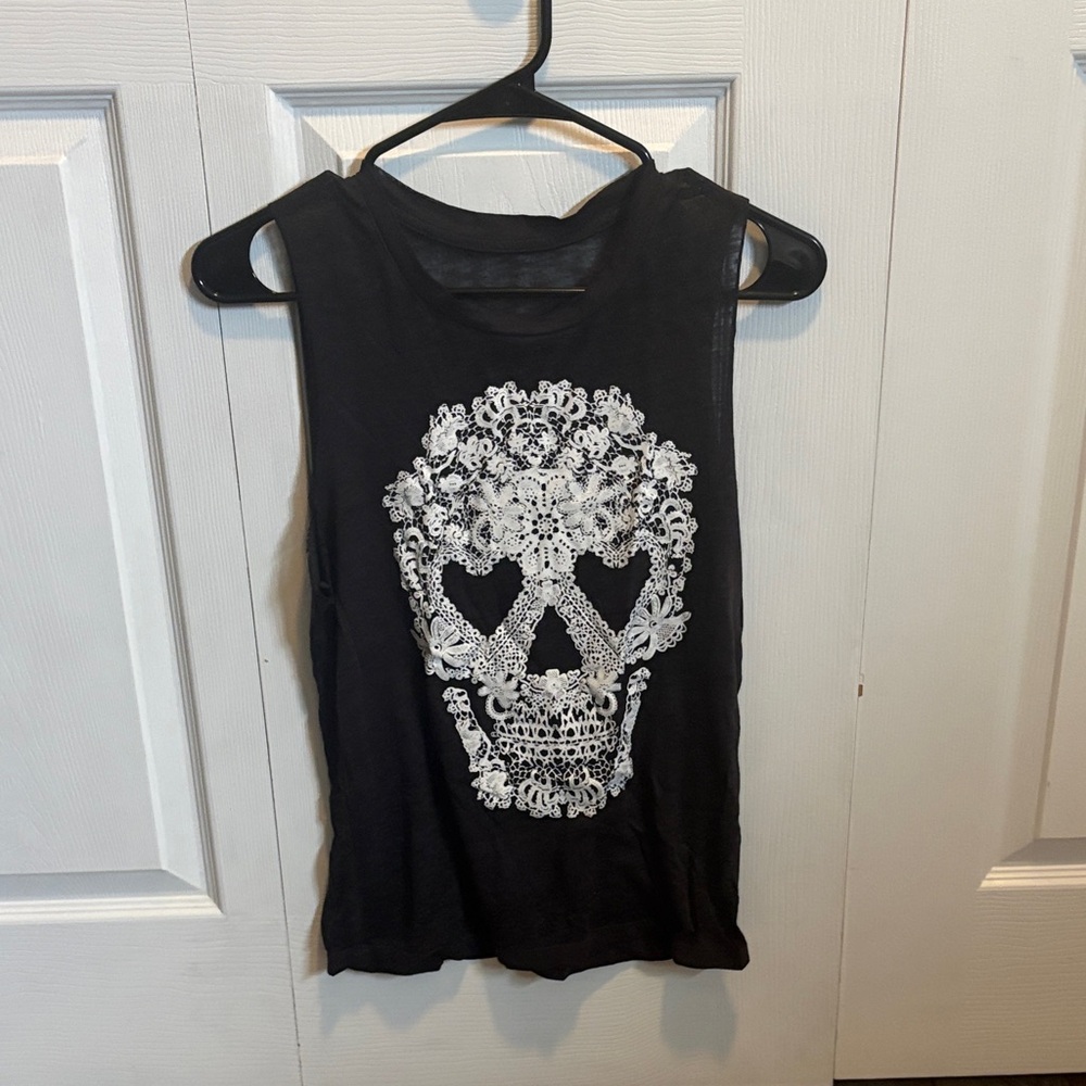 Black Skull Graphic Women's Tank Top